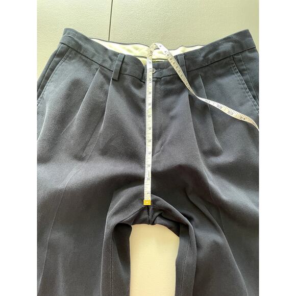 Eddie Bauer Men's Navy Chinos - Picture 6 of 6